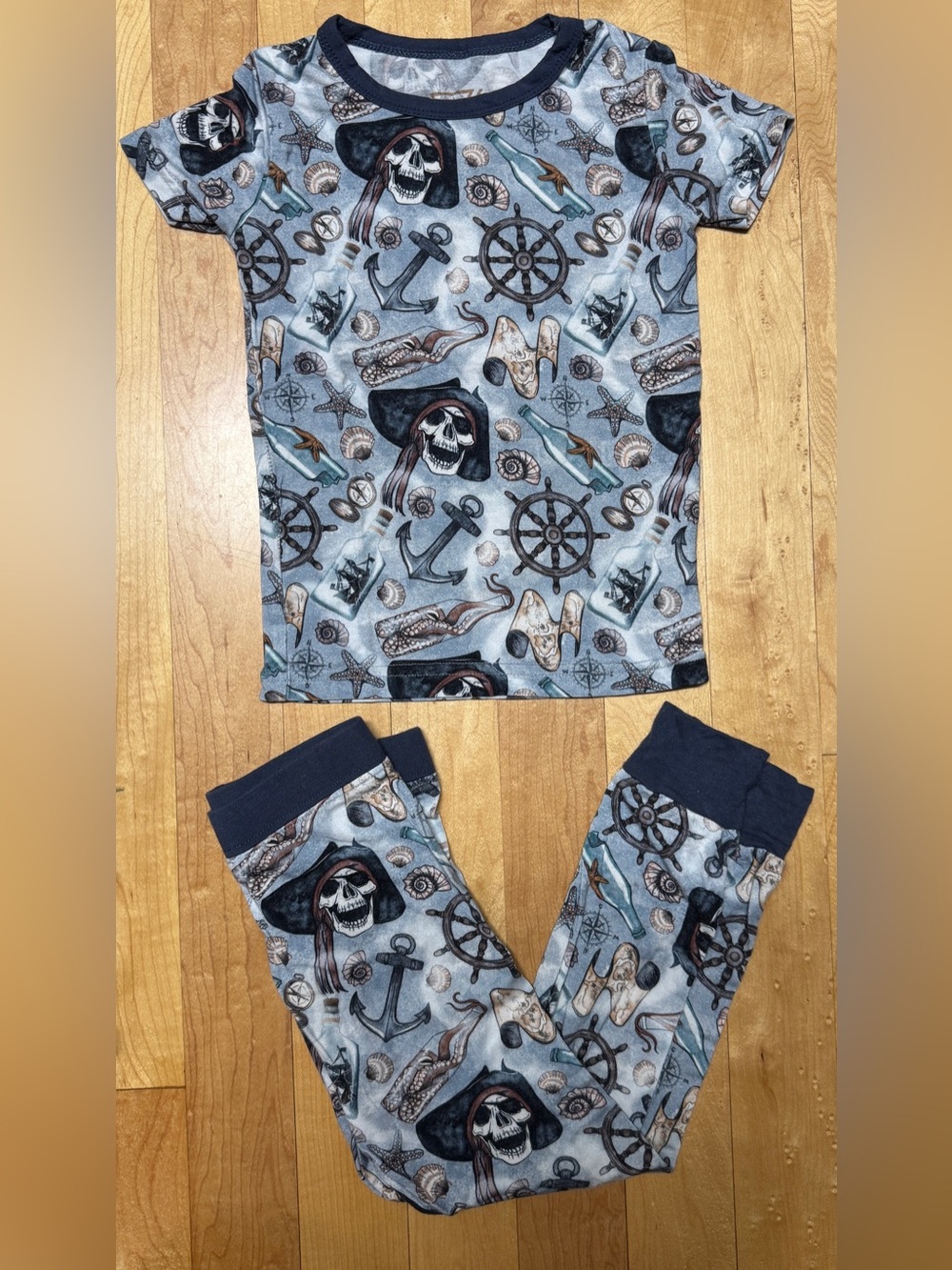 Fletch Sparrow / Pirate 2-piece bamboo pajamas 2T short sleeve pants